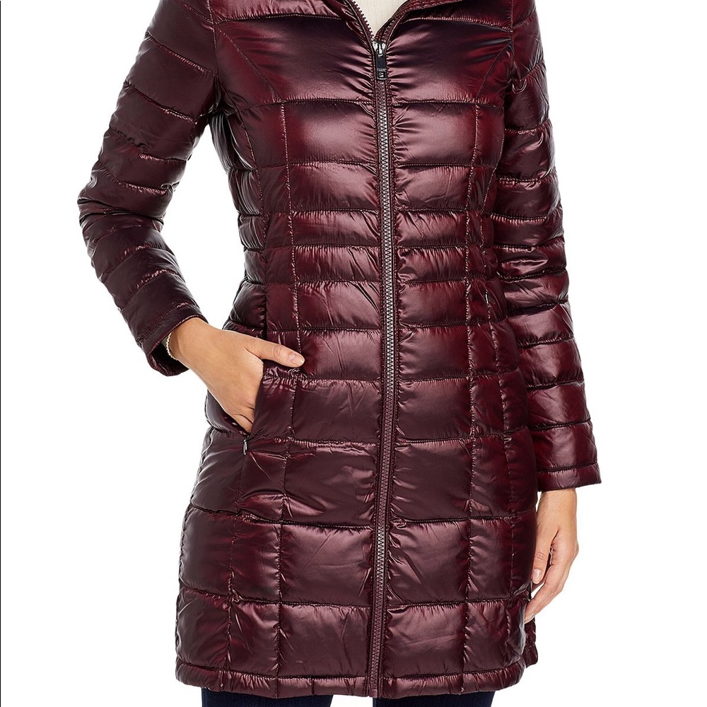 New with tags Calvin Klein packable puffer coat - Picture 2 of 3